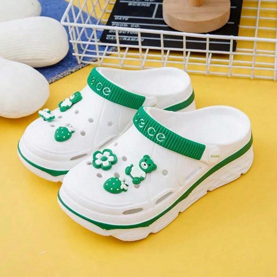 Women's New Platform Clogs Thick Sole Anti-Slip Comfortable Closed Toe Half-Slide Beach Sandals For Outdoor Wear, Nurse Operating Room Shoes, Summer Fashion Slip-On Sandals With Soft Cushioning For Beach