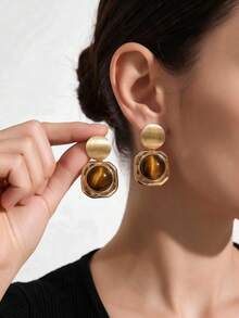 1 Pair Exquisite Vintage Tiger Eye Stone Brushed Gold Round Disc Pendant Earrings For Women, Daily Commute, Party, Ball - Earring - View 1