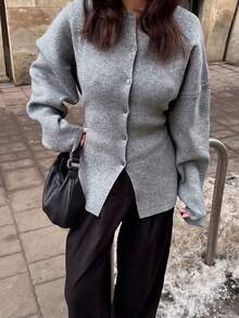 Live To Mo 女款灰色圓領修身針織開襟衫，修身長袖毛衣，適合秋季穿搭、返校季、商務休閒日常穿著 - 淺灰色 - 查看 5