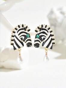 French Vintage Exaggerated Enamel Black & White Zebra Print Pearl Earrings For Women, Niche Design High-End Animal Head With Rhinestone Green Eyes, Personalized Bohemian African Style Vacation Accessory - Multicolor - View 3