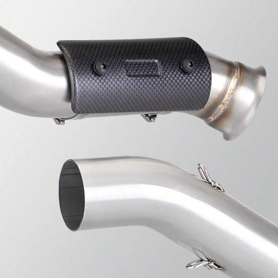 Motorcycle Carbon Fiber Universal Heat Shield Cover, Heat Insulation, High Temperature Resistant, Excellent Heat Insulation Effect, Matching Installation Kit, Easy Installation, Universal Fit - Carbon Fiber Twill - View 1
