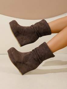 Cream-Colored Ruched Wedge Platform Ankle Boots For Women With Back Zipper, Height-Increasing Slouch Boots - Dark Brown - View 4
