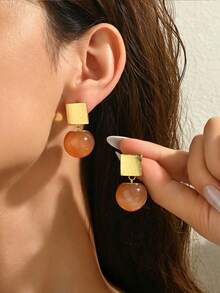 1 Pasang Anting Stud Logam Persegi dengan Liontin Mutiara untuk Wanita, Perhiasan untuk Pemakaian Sehari-hari - Coklat - View 2