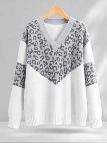 Women's Plus Size Leopard Print V-Neck Long Sleeve Pullover Sweater, Suitable For Autumn/Winter - Grey - View 4