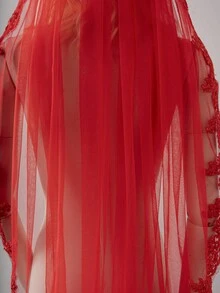 1 Pc Red Wedding Veil Lace Applique Fingertip Length Bridal Veil With Comb For Theme Wedding Halloween Costumes - Multicolor - View 9
