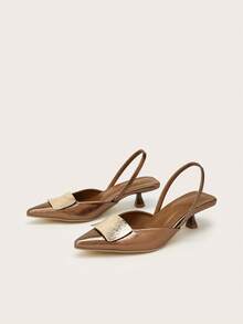 Sepatu Hak Tinggi Wanita Elegan dengan Gesper Emas dan Tali Warna Nude, Desain Hak Sedang dengan Ujung Lancip, Cocok untuk Pesta Liburan dan Dansa - Coklat - View 3