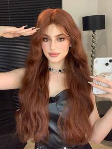 alicegarden Wig Lace Depan Dahi 26 Inci dengan Gaya Bergelombang Alami dalam Warna Redwood yang Menakjubkan. Desain Belahan Tengah, Rambut Palsu Ini Sempurna untuk Pesta Sehari-hari dan Cosplay, Menawarkan Wig Alami dan Tahan Lama sebagai Hadiah untuk Para Wanita. - Redwood - View 5