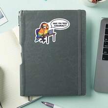 1 Buah Stiker Decal Burung Beo Dukungan IT Lucu, Stiker Vinyl Slogan Kantor Sarkastik untuk Kindle Laptop, Stiker Laptop Tahan Air untuk Botol Minum, Jurnal, Tas Perjalanan, Hadiah Unik untuk Rekan Kerja, Teman, Saudara, Pecinta Teknologi - MultiWarna - View 5