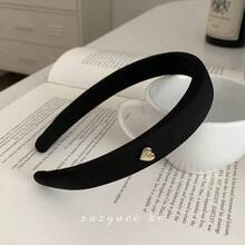 Women's 2026 New Japanese Retro Niche Sponge Headband - Black - View 3