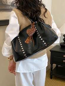 Tas Bahu Retro Wanita Kapasitas Besar, Tas Hobo Dekorasi Rivet Timbul Huruf dengan Liontin Hati Leopard, Tas Tote Kasual untuk Komuter - MultiWarna - View 6