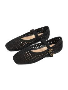 1 Pair Solid Color Bohemian Hollow Out Women's Flat Shoes For Outdoor All Seasons - Black - View 5