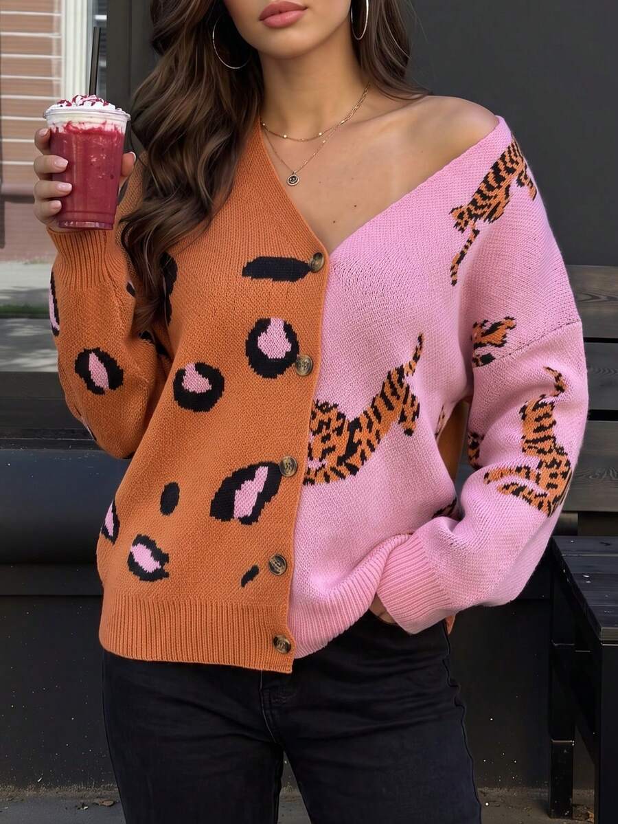 Cardigan Rajut Lengan Panjang Leher V Wanita dengan Motif Hewan Campuran, Sweater Kancing Depan Poliester untuk Pakaian Musim Gugur yang Bergaya - Berwarna merah muda - View 1