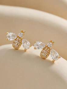 CHICAT 1 Pair Delicate Small Micro-Inlaid CZ Bee Stud Earrings For Women, Pear-Cut Crystal Wings, Tiny Honey Bee Insect Design, Cute Minimalist Daily Wedding Jewelry For Ladies - Gold - View 4