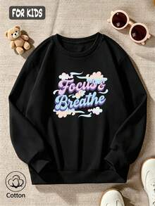 سويت شيرت Focus & Breathe بشعار سحابة متدرجة الألوان - الأسود - مشاهدة 3