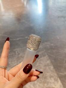 Luxury Rhinestone Cap Refillable Rollerball Fragrance Bottle, 10ml Frosted Glass Essential Oil Roller Bottle, Portable Travel Mini Empty Fragrance Container, Women's Gift - View 3