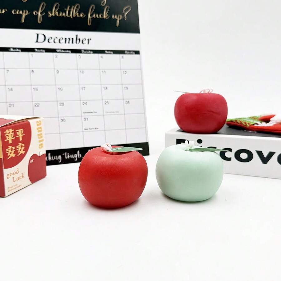 1pc Simulation Apple Shaped Aromatherapy Candle, Christmas Eve Atmosphere Home Decor Scented Candle, Holiday Party Photo Prop, Xmas Surprise Present Gift For Friends Family - Multicolor - View 1