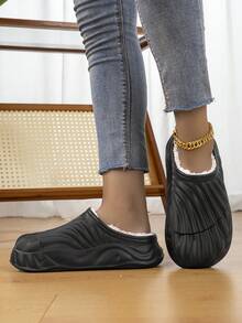 Solid Color Shell Casual EVA (Ethylene-Vinyl Acetate) Faux Fur Lined Slippers For Home, Vacation, Office, Autumn/Winter - Black - View 4