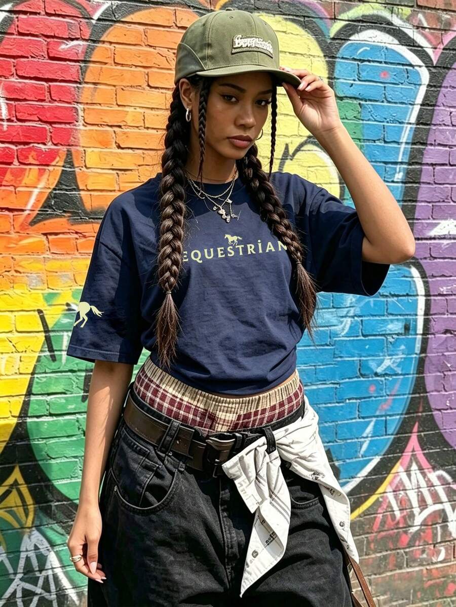 Kaos Wanita Model Baru Kasual dengan Motif Lucu, Longgar, Serbaguna, Leher Bulat, Lengan Pendek, Atasan Modis untuk Sehari-hari, Cocok untuk Pakaian Sehari-hari dan Liburan Musim Panas - Navy Blue - View 1