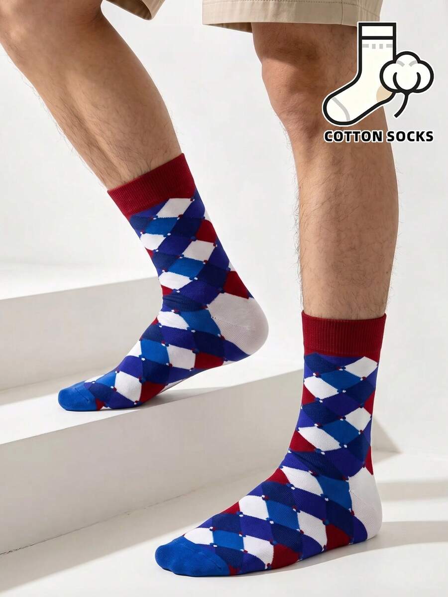1 Pair Colorful Geometric Diamond Pattern Crew Socks, Fashion Casual Socks, Bold Retro Aesthetic Socks, Contrast Rhombus Plaid Street Style Mid-Calf Socks - Multicolor - View 1