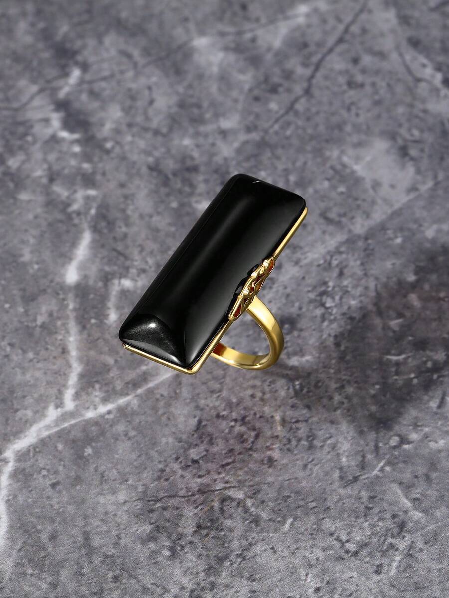 SEEKGLEE 316 Stainless Steel Electroplated Gold Elegant Luxurious Exquisite Rectangular Large Red Inlaid Stone Ring For Women, Party, Banquet, Or Date Gift - Black - View 1