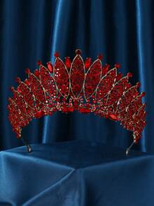 Wreaths & Crowns - Red - View 12