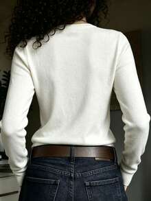 Women's Knitted Pullover Sweater, Autumn/Winter Knit Top With Double-Row Metal Buttons, Elegant Round Neck, Comfortable Minimalist Design With Multiple Vintage Gold Metal Buttons, Sophisticated And Refined, Clean And Versatile, Suitable For Commuting, Daily Wear, And Dating - White - View 2