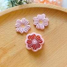 Light Oxygen Flower Cluster Polymer Clay Cutting Mold, Multi-Petal Small Flower Shape, Radial Hollow Texture Petal Design Clay Cutting Mold, DIY Handmade Earring Pendant Brooch Making Tool, Suitable For Polymer Clay, 3D Printed Process, Clean Cut, Handmade Jewelry Floral DIY Craft Accessory, 3D Printed Process, Clean Cut, Handmade Jewelry Floral DIY Craft Accessory - Flowers - View 7