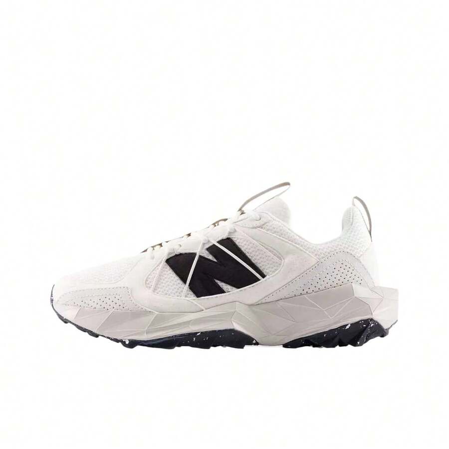 Sepatu Lari Trail New Balance NB Tektrel yang Nyaman dan Pas untuk Pria - Putih - View 1