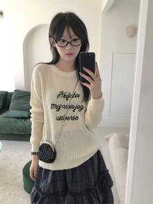 女款寬鬆鏤空字母針織罩衫，長袖初秋毛衣 - 杏色 - 查看 2