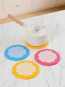 YIYOUJIA EASY YOUR HOME 2-In-1 Detachable & Stackable Thick Silicone Heat-Resistant Mat, Anti-Scald High-Temperature Resistant Kitchen Pot Pad, Cup Coaster, Bowl Mat. Kitchen Utensil Kitchen Handle, Small Size Can Be Used As Heat-Resistant Silicone Glove. Thickened Non-Slip Minimalist Pattern, Washable And Dishwasher , Easy To Clean And Store. Plate, Hot Soup, Baking Countertop Protection Mat, Home, Restaurant, Dorm Dining Table Heat-Resistant Mat. Effectively Protects Tabletop, Multi-Functional Pot Pad, Bowl Mat, Plate Mat. Household Kitchen Countertop Protection Mat, Kitchen Anti-Scald Tool. - View 8