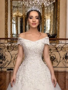 女款優雅長拖尾貼花手工串珠婚紗禮服，四季皆宜長洋裝，適合新娘與婚禮賓客（不含襯裙） - 米色 - 查看 6