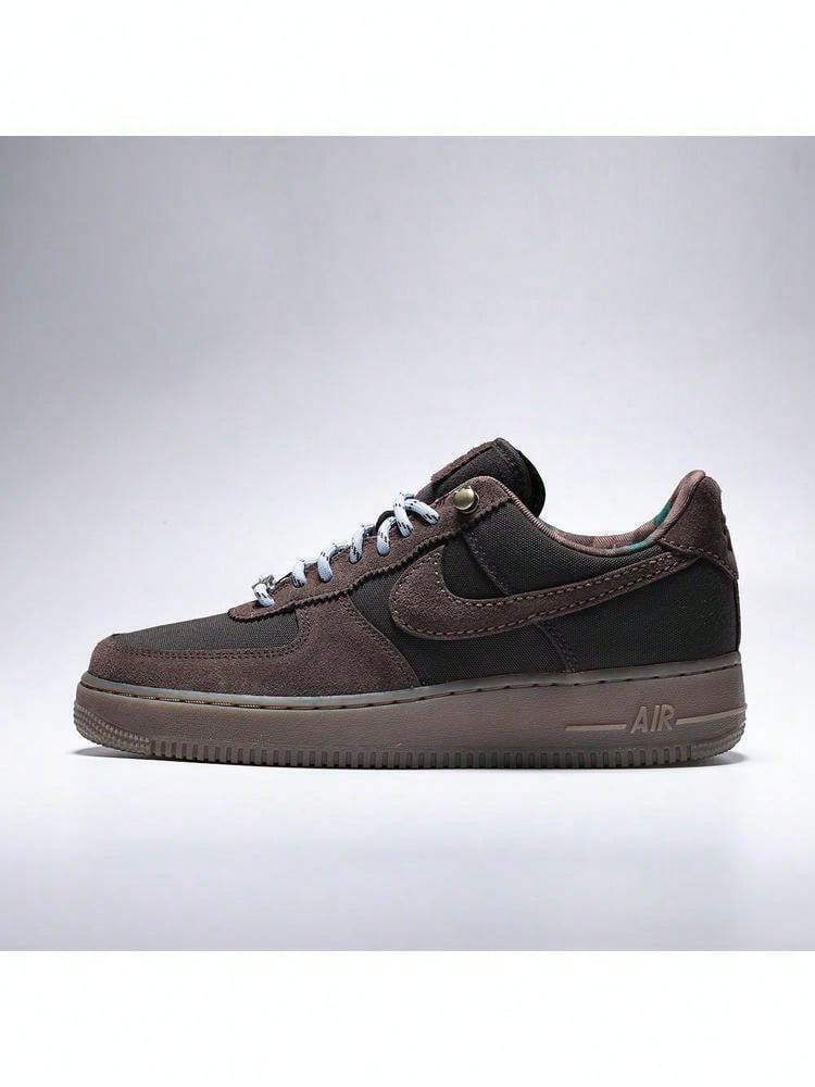 Nike 男款 AIR FORCE 1 '07 LV8 APLA 低筒運動休閒鞋 IZ4702-235 - 棕色 - 查看 1