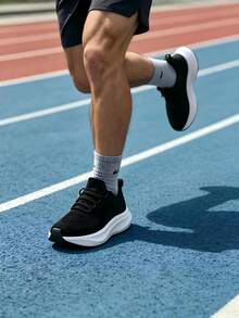 Men's Lightweight Breathable Running Shoes, Non-Slip Sports Casual Shoes - Black - View 2