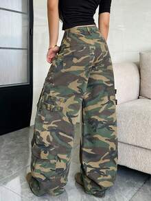 1pc Women's American Street Style Patchwork Multi-Pocket Cargo Wide Leg Camouflage Jeans Long Pants For All Seasons (Belt/Accessories Not Included) - Army Green - View 4
