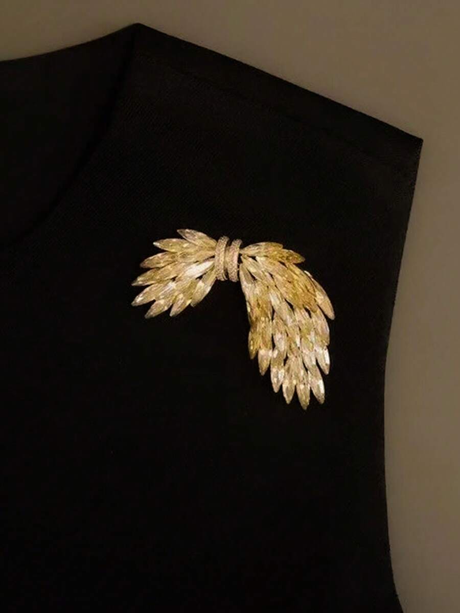 1pc Luxury Vintage Gold Brushed Iris Flower Brooch, High-End Sweater Coat Decorative Brooch - Gold - View 1