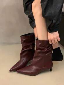 Suede Mid-Heel Square Toe Solid Color Commuter Slimming Chunky Heel Back Zipper Fashion Ankle Boots - Burgundy - View 3