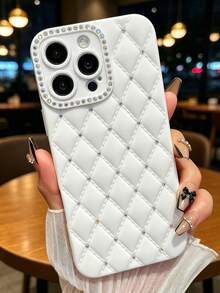 Funda de teléfono de moda con patrón de diamantes acolchados, de color blanco, con cristales de rhinestone, 1 pieza, funda protectora con brillo, compatible con iPhone, resistente al agua, a los golpes y a los arañazos, regalo de primavera para aniversario - Blanco - Ver 43