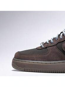 Nike 男款 AIR FORCE 1 '07 LV8 APLA 低筒運動休閒鞋 IZ4702-235 - 棕色 - 查看 3