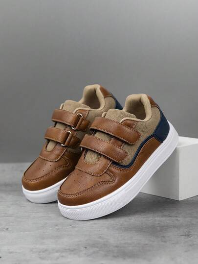 1 par de zapatos deportivos infantiles vintage color bloque marrón con doble cierre de gancho y bucle, zapatos casuales para niños con parte superior de malla PU transpirable, zapatos de skate versátiles y cómodos para niños pequeños