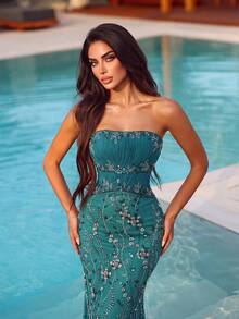 Elegant Women's Fitted Strapless Mermaid Long Evening Gown, Suitable For Valentine's Day Party, Evening Gala, Celebration, Night Occasions - Dark Green - View 7