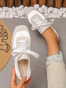 XfxfLadies' Color Blocked Flat Casual Shoes With Elastic Pleats At The Heel, Suitable For Casual Daily/Commuting/Shopping/Travel Wear. - Beige - View 4