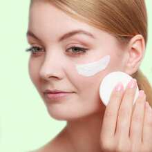 120P White Compressed Facial Sponges, Cleansing Estheticians Sponge - White - View 9