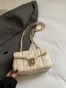 Quilted Diamond Leather Shoulder Bag With Metal Chain And Square Twist Lock Hardware, Compact Body Fits Lipstick, Keys And Other Personal Items, Twist Lock Closure, Gentle Small Square Bag, Suitable For Delicate Girls' Daily Commute, Dates And Shopping - White - View 5