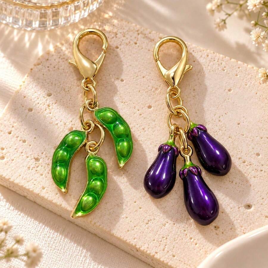 1pc/2pcs Unisex Alloy Oil-Drip Minimalist 3D Creative Vegetable Eggplant & Pea Pod Pendant Keychain, Cute Vegetable Bag Charm Wallet Accessory - Multicolor - View 1