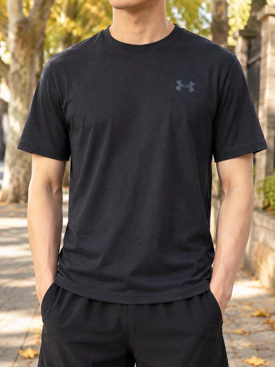 Under Armour Men's UA Left Chest Lockup Tee Short Sleeve T-Shirt For Daily Workout And Outdoor Sports 1370951-001 - Black - View 1