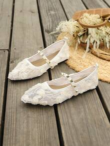 1 Pair Women's 3D Rose Lace Pointed Toe Mary Jane Shoes, Rivet Single Strap Low-Top Comfortable Flat Ballet Shoes, Spring/Autumn New Style, Suitable For Daily Commute And Vacation Outfits - White - View 1