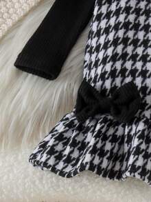 2pcs Baby Girl Classic Elegant Solid Color Small Stand Collar Long Sleeve Base Layer & Houndstooth Bow Hem Tank Dress Set, Spring/Autumn - Black - View 8
