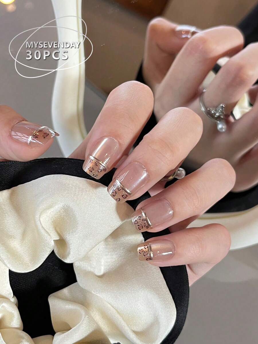 30pieces Press On Nails. Fall Autumn Fall Nails Short Square. Mix Of Nude Cat-Eye, Silver French Lines, And Leopard Print Tips. Comes With Jelly Glue And Nail File. Essential Nail Supplies For Press On Nails - Multicolor - View 1