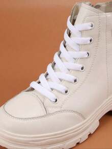 QKC 2 Pairs 47.24 Inch Wide Flat Shoelaces, Suitable For Sneakers, Running Shoes, Boots And Other Daily Wear, Ideal Accessory For Women's Boots, Perfect Gift Choice For Winter - White - View 3