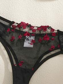 Conjunto de Lingerie Feminino com Bordado de Rosa Vermelha em Tule Transparente, Sutiã Sem Aro de 2 Peças com Pingente de Coração - Preto - Visão 6